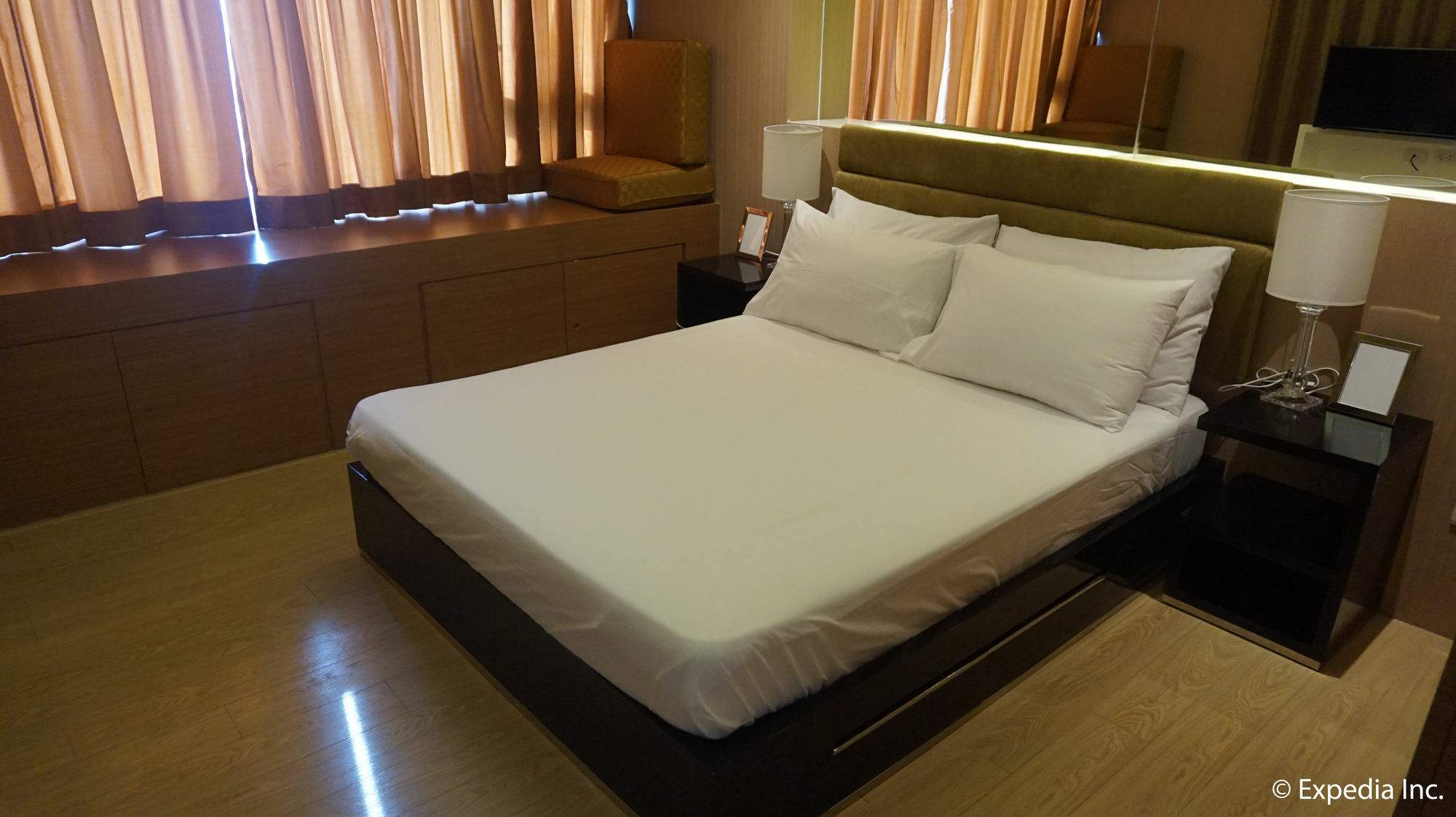 Shang Luxury Suites Mandaluyong Exteriör bild