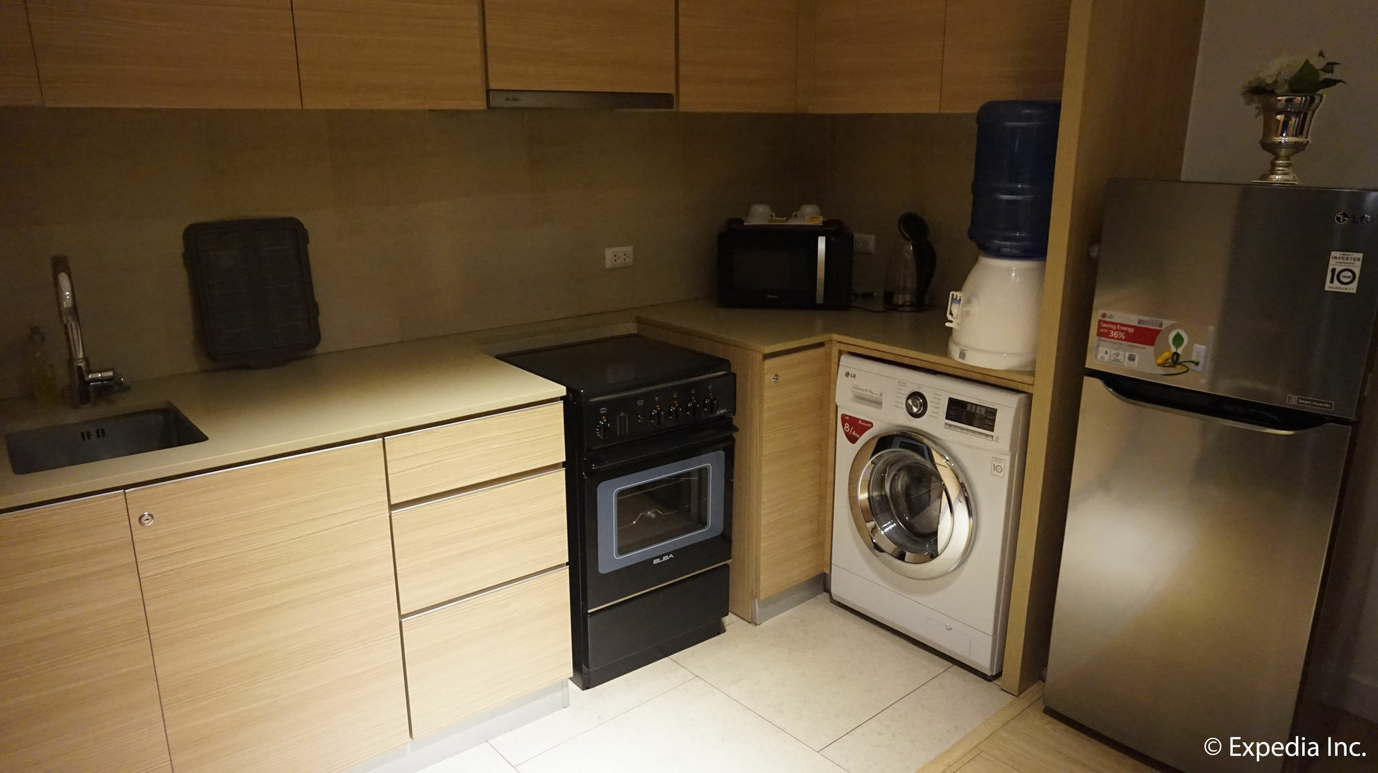 Shang Luxury Suites Mandaluyong Exteriör bild
