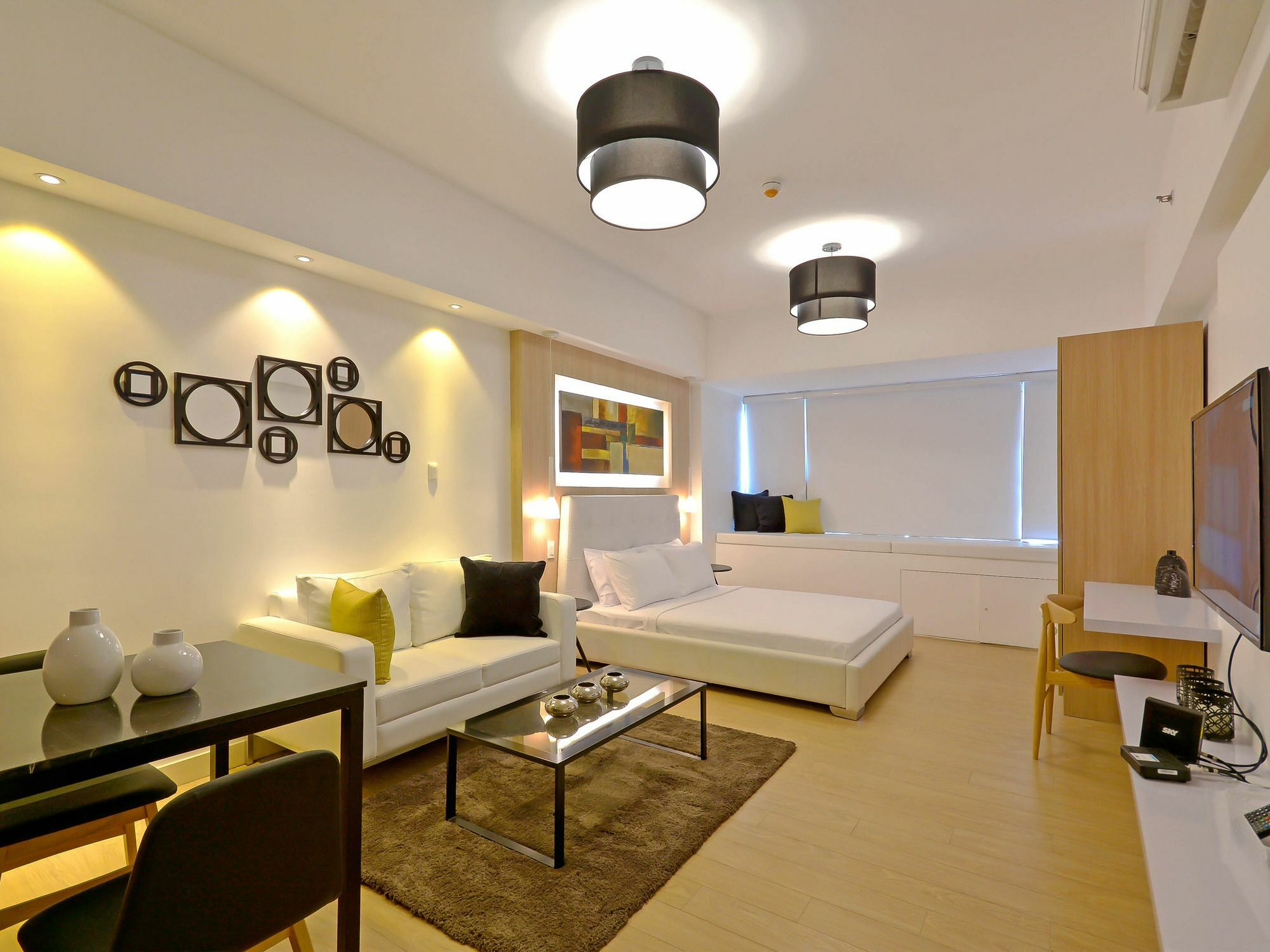 Shang Luxury Suites Mandaluyong Exteriör bild